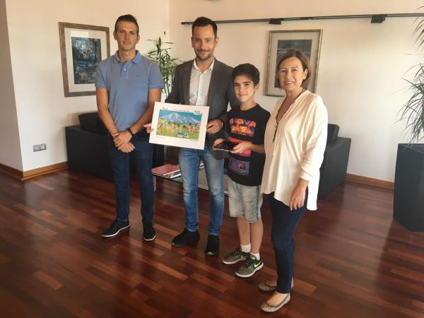 Premio para un niño de Ibiza por representar el camino del agua hasta que llega al grifo