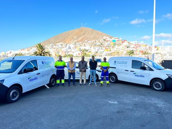 Santa María de Guía presenta su nueva flota de vehículos del servicio municipal de aguas