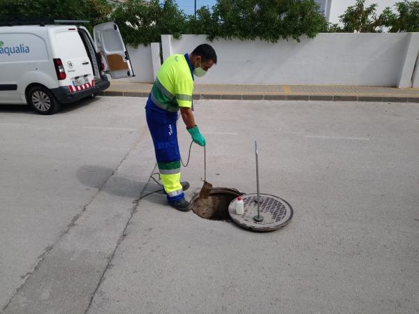 Aqualia y el Ayuntamiento de Dénia acuerdan un plan para la detección del coronavirus en las aguas residuales del municipio