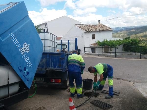 Aguas de Priego prevé retirar 30.000 litros de residuos en su plan especial para la limpieza del sistema de alcantarillado antes de las lluvias