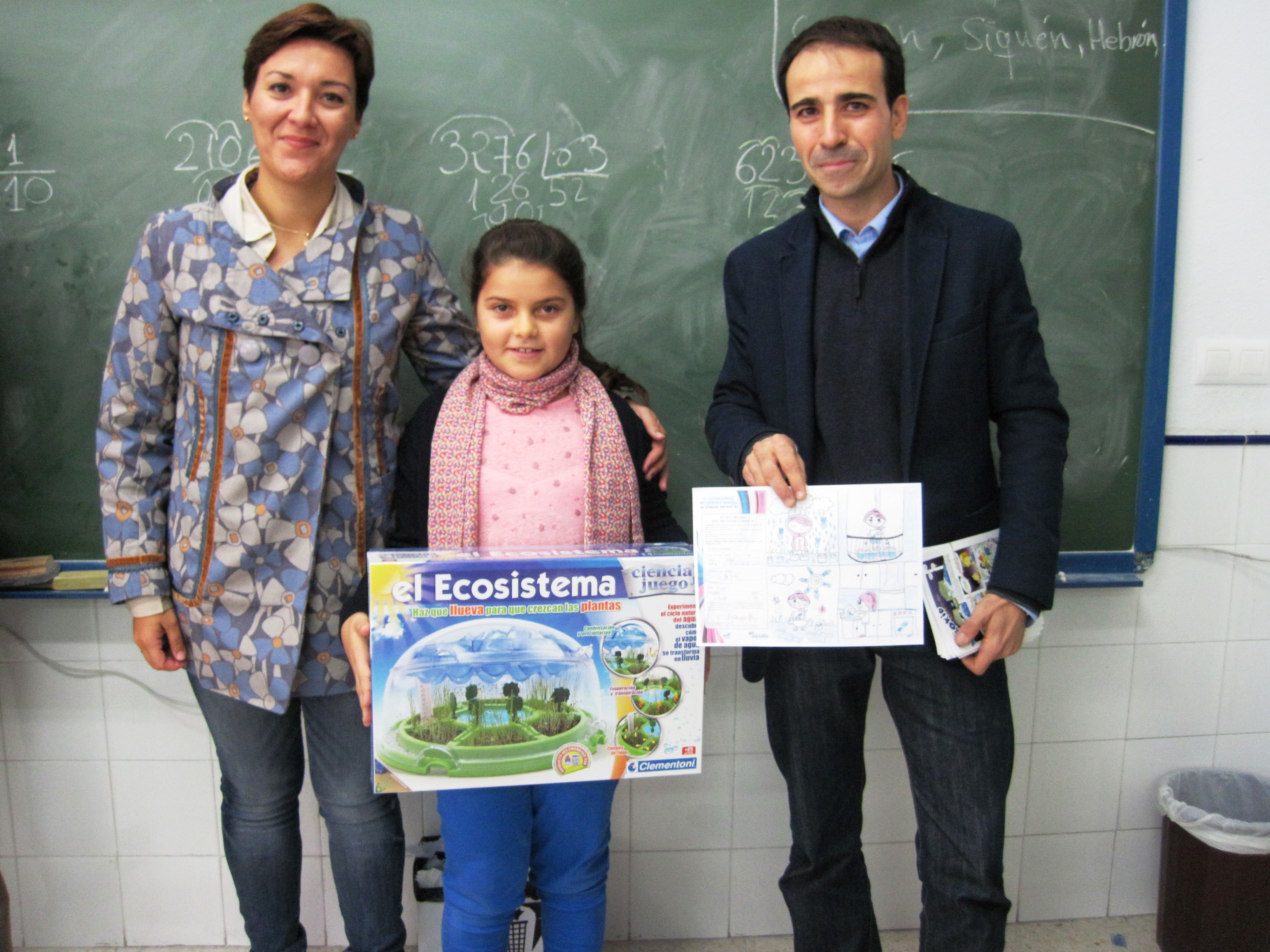 Los niños de La Línea muestran con sus dibujos que el futuro del agua pasa por un uso inteligente de este recurso