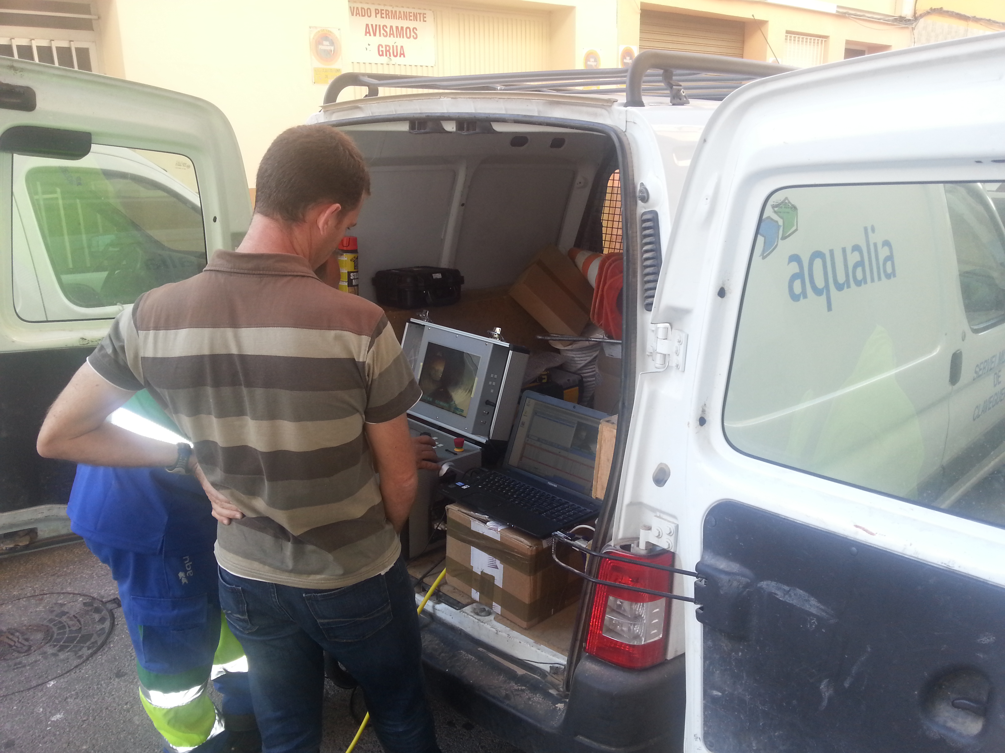 Un nuevo sistema con cámara inspecciona la red del alcantarillado de Dénia