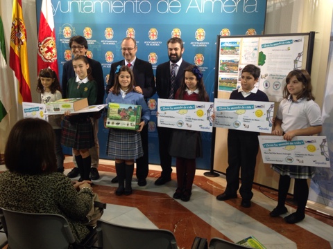 Seis niños de Almería, finalistas del Concurso internacional de dibujo infantil de Aqualia