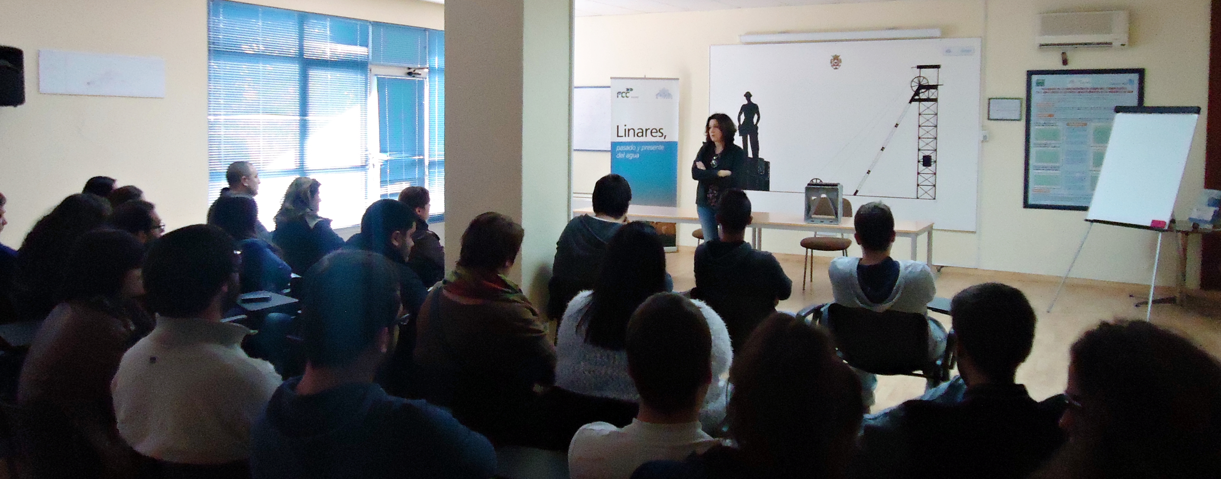 Estudiantes de la Universidad de Jaén, visitaron la ETAP de Linares, dónde han conocido el proceso de potabilización del agua