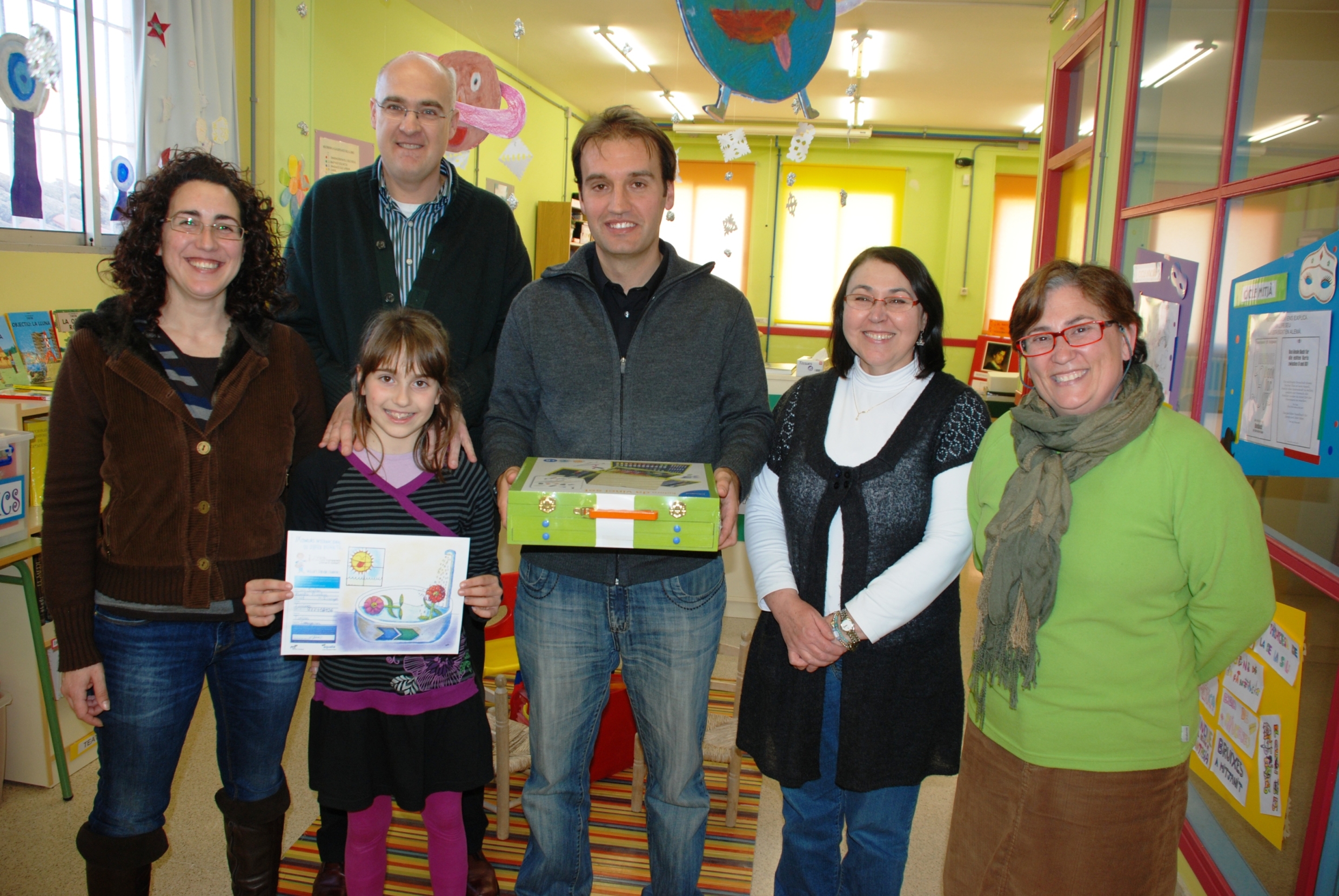 Una niña de Tivissa elegida finalista entre 35.000 niños participantes en el IX Concurso Internacional de Dibujo Infantil de aqualia