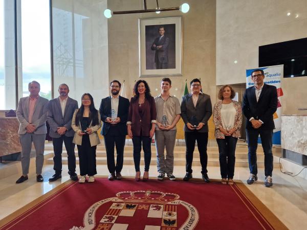 La Cátedra Aqualia distingue la excelencia académica en el ciclo integral del agua