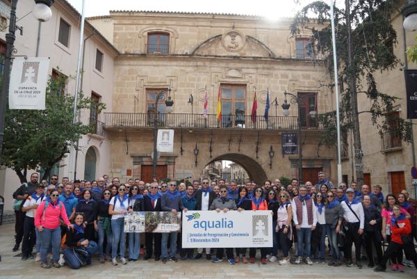 Ciento cincuenta trabajadores de Aqualia peregrinan a Caravaca de la Cruz por el Año Jubilar 2024