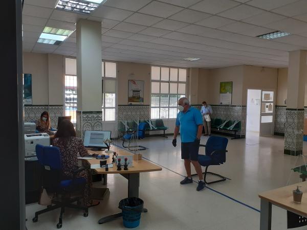 Aspecto actual de la oficina de Aqualia en Sanlúcar
