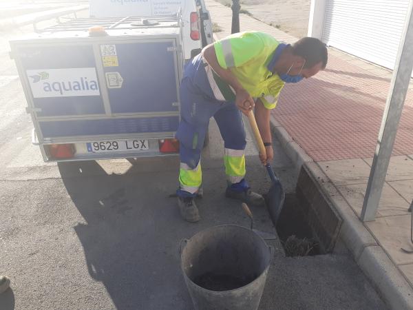 Comienza la campaña de limpieza de imbornales y rejillas en Huéscar
