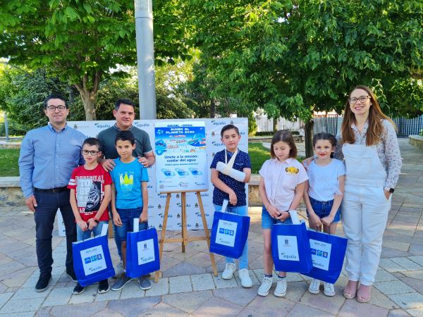 Escolares de Caravaca reciben los premios del concurso de dibujo sobre el uso sostenible del agua