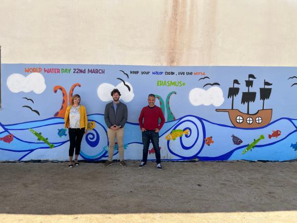 Un mural para promover los Objetivos de Desarrollo Sostenible (ODS) en la escuela Ausiàs March de Els Poblets